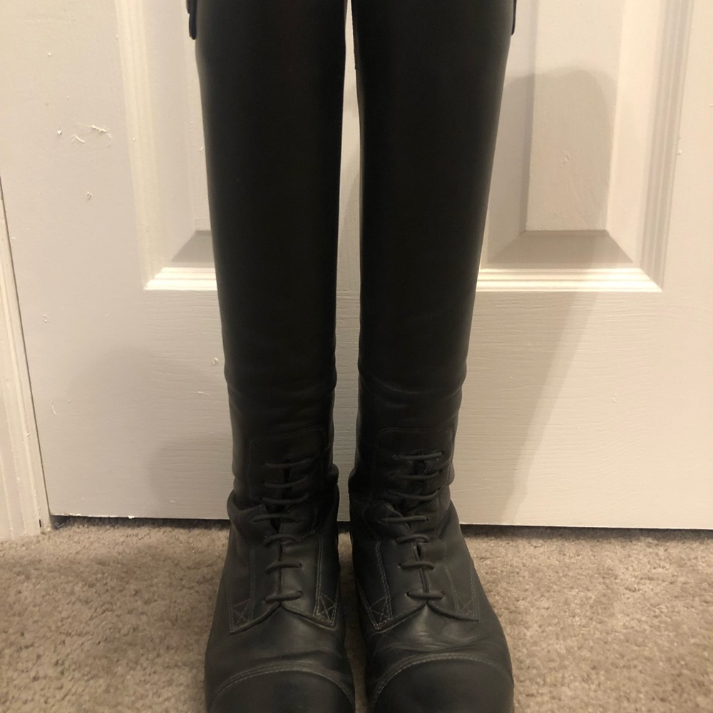 Ariat tall boots for horse riding
